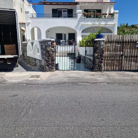 La Stella Di Molly-ischia Porto Apartment *